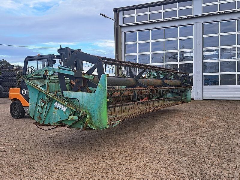 Deutz-Fahr Schneidwerk 2x weise zum Ausschlachten mit Rapsvors. und Tra