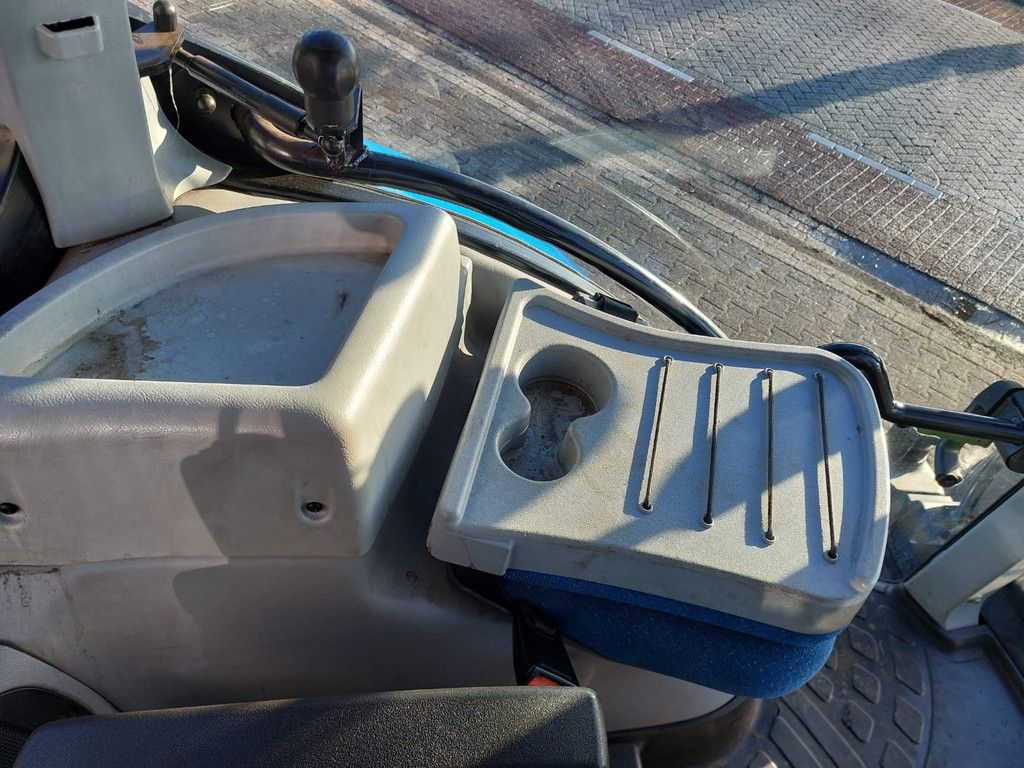 New Holland T7.210 AC