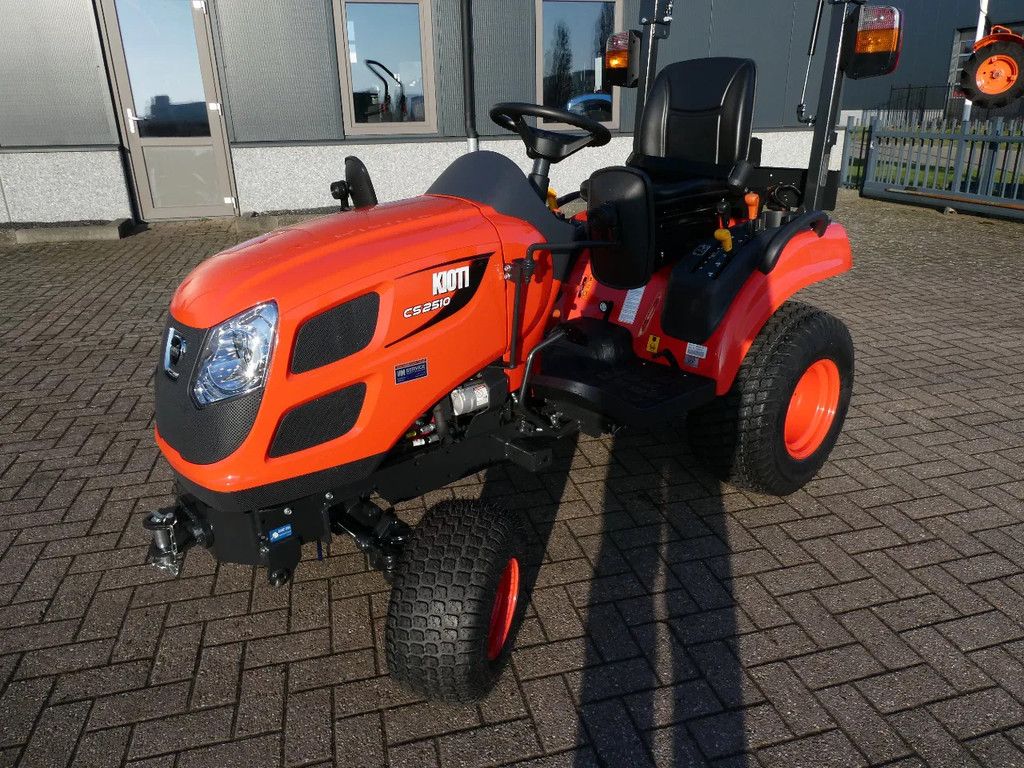 Kioti CS2510 4wd HST / 0001 Draaiuren / Actieprijs