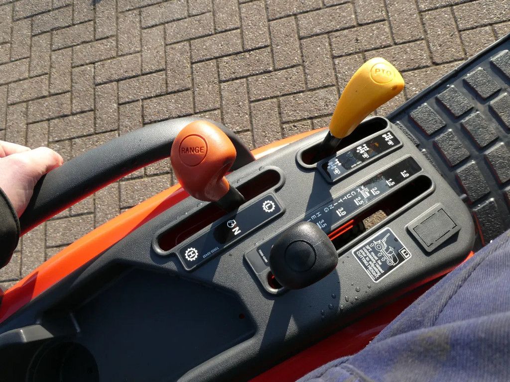 Kioti CS2510 4wd HST / 0001 Draaiuren / Actieprijs