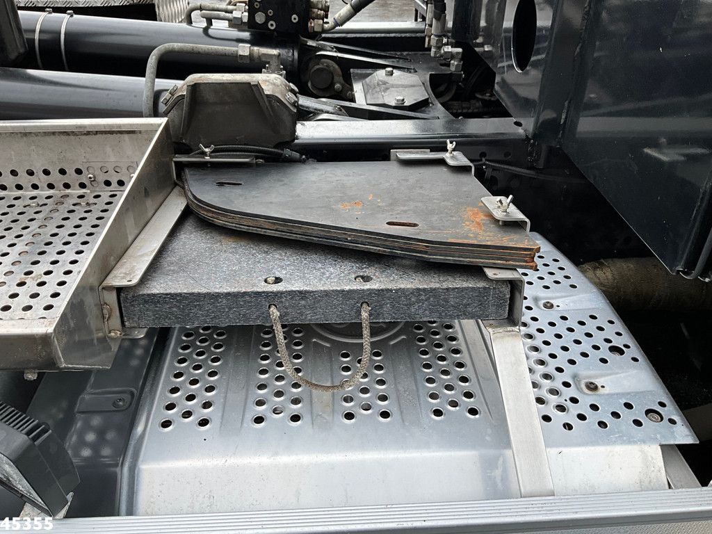 Mercedes-Benz Arocs 3540 8x4 Euro 6 HMF 19 Tonmeter Z-kraan Just 118.906 Km!