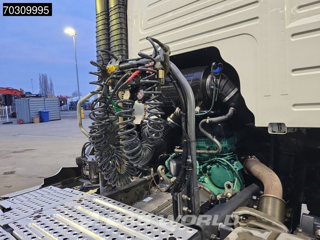 Volvo FM 380 4X2 Day Cab LED Navi