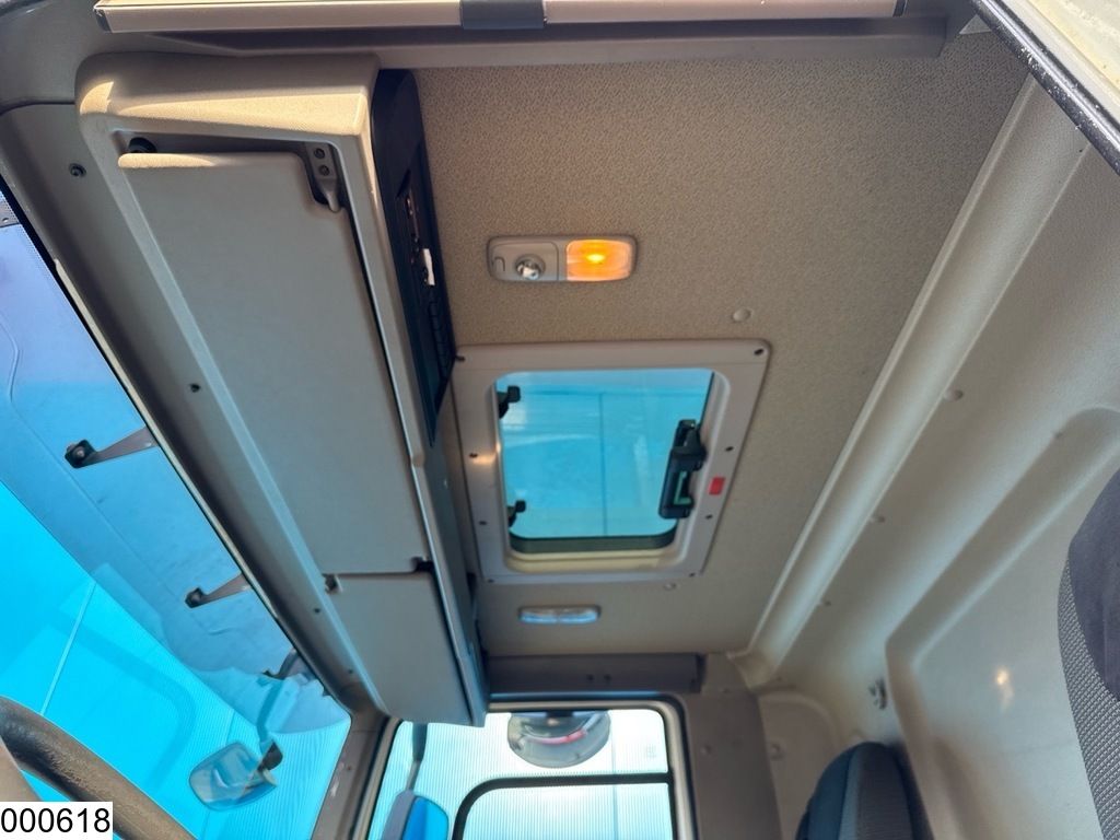 DAF CF 310 EURO 5, Magyar, 13.905 Liter, 5 Comp