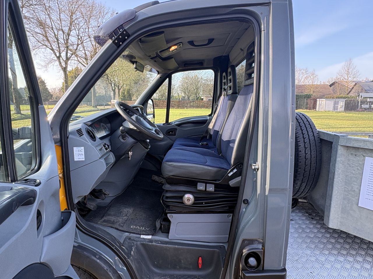 Be trekker Iveco 15 TON N1 - be oplegger 13 TON Veldhuizen