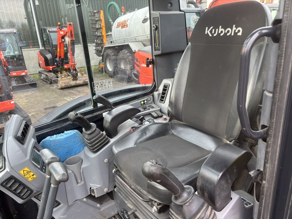 KUBOTA KX042-4