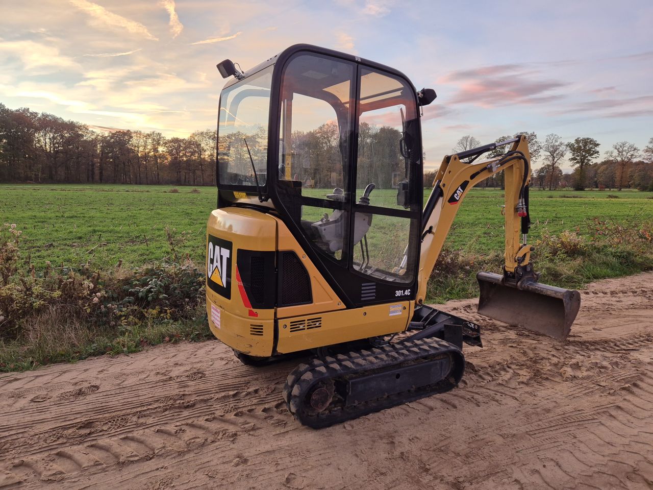Caterpillar 301.4C minigraver met maar 1252 uren