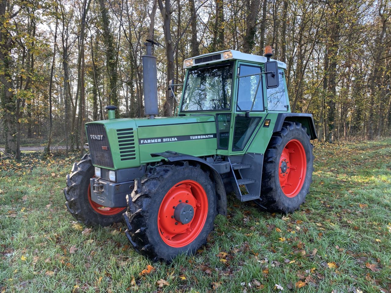 GEZOCHT tractoren en machines