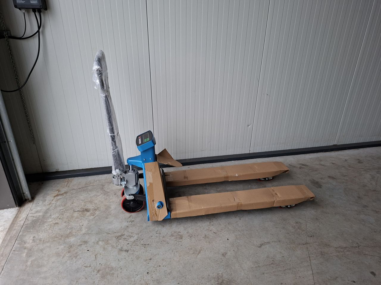 Wegende handpompwagen 2000 kg 0,5 kg