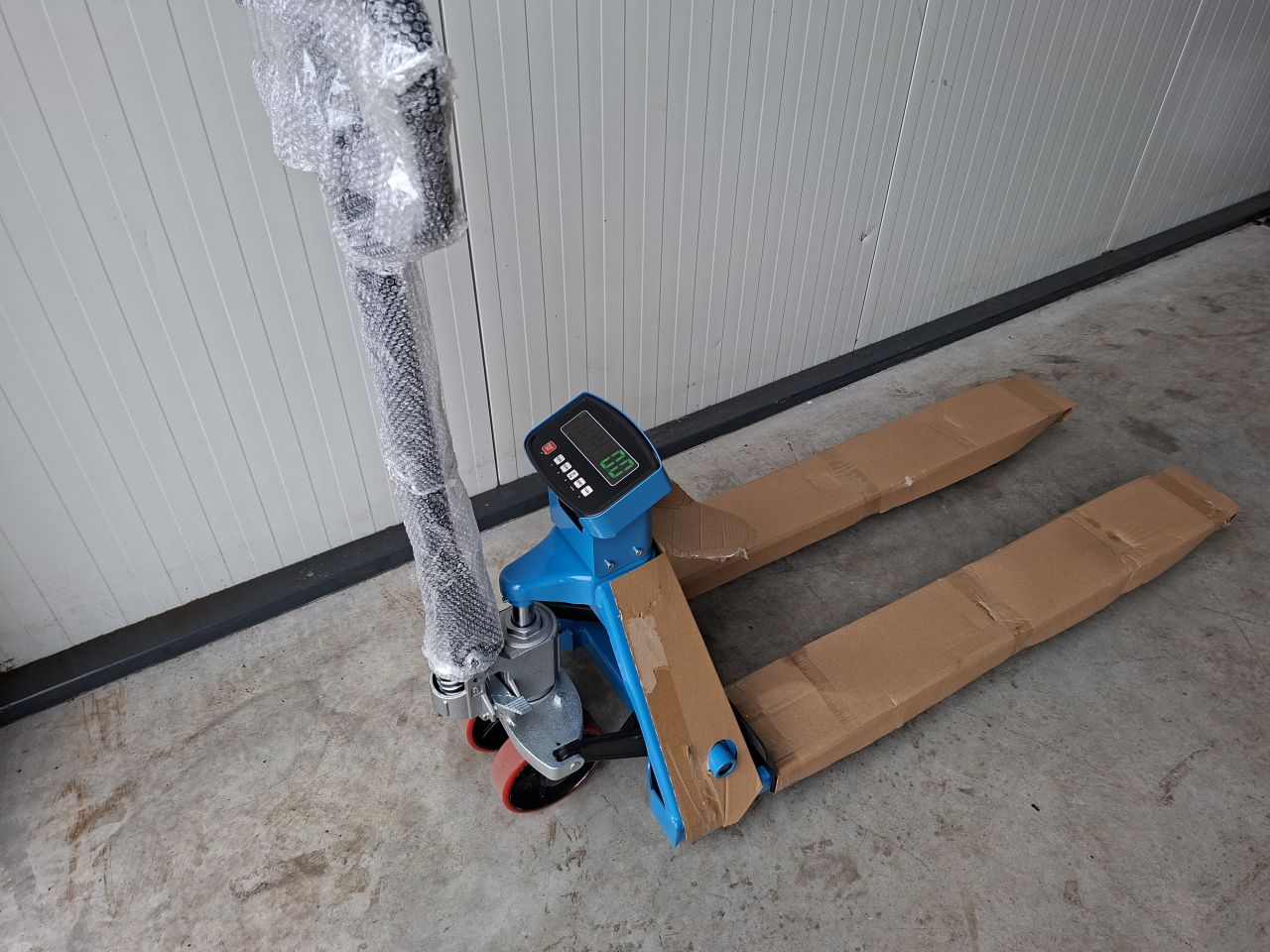 Wegende handpompwagen 2000 kg 0,5 kg