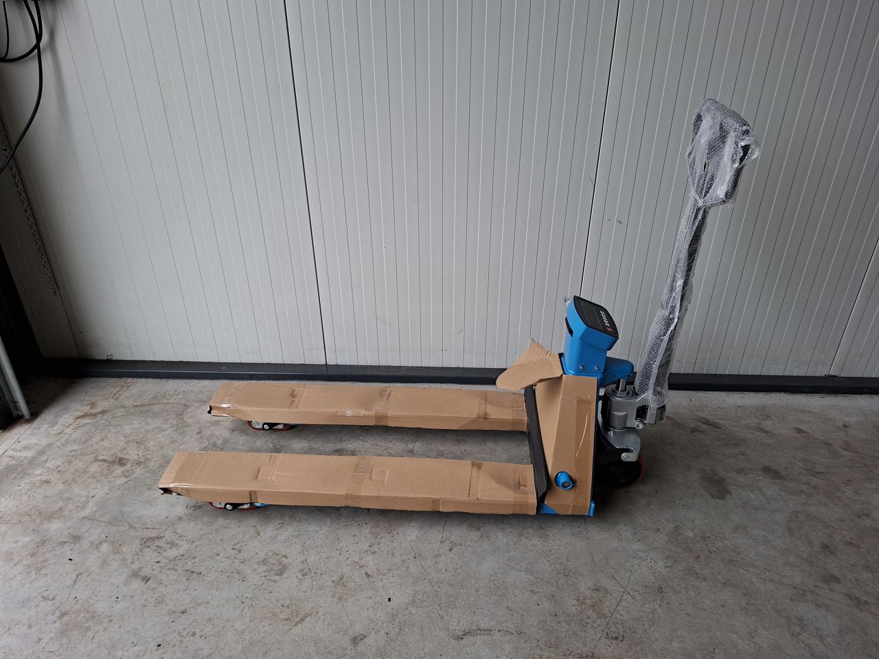 Wegende handpompwagen 2000 kg 0,5 kg