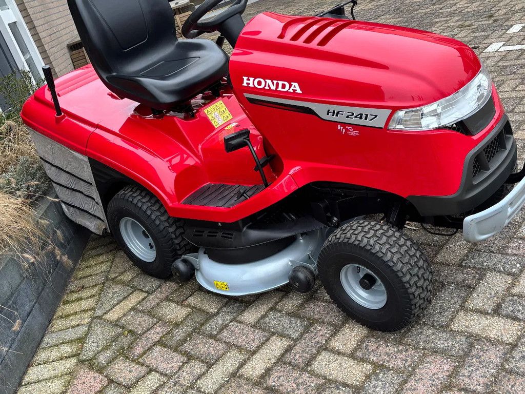 Honda Demo gebruikte zitmaaier HF2417HB met grasopvang