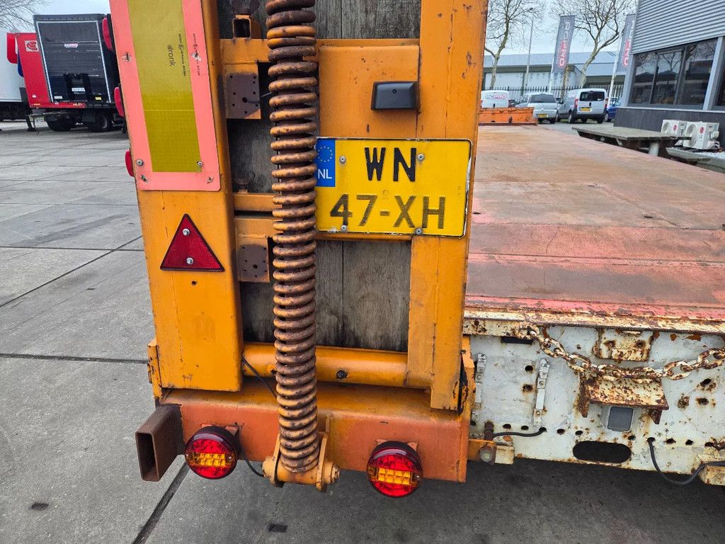 Nooteboom 3 as bladgeveerd