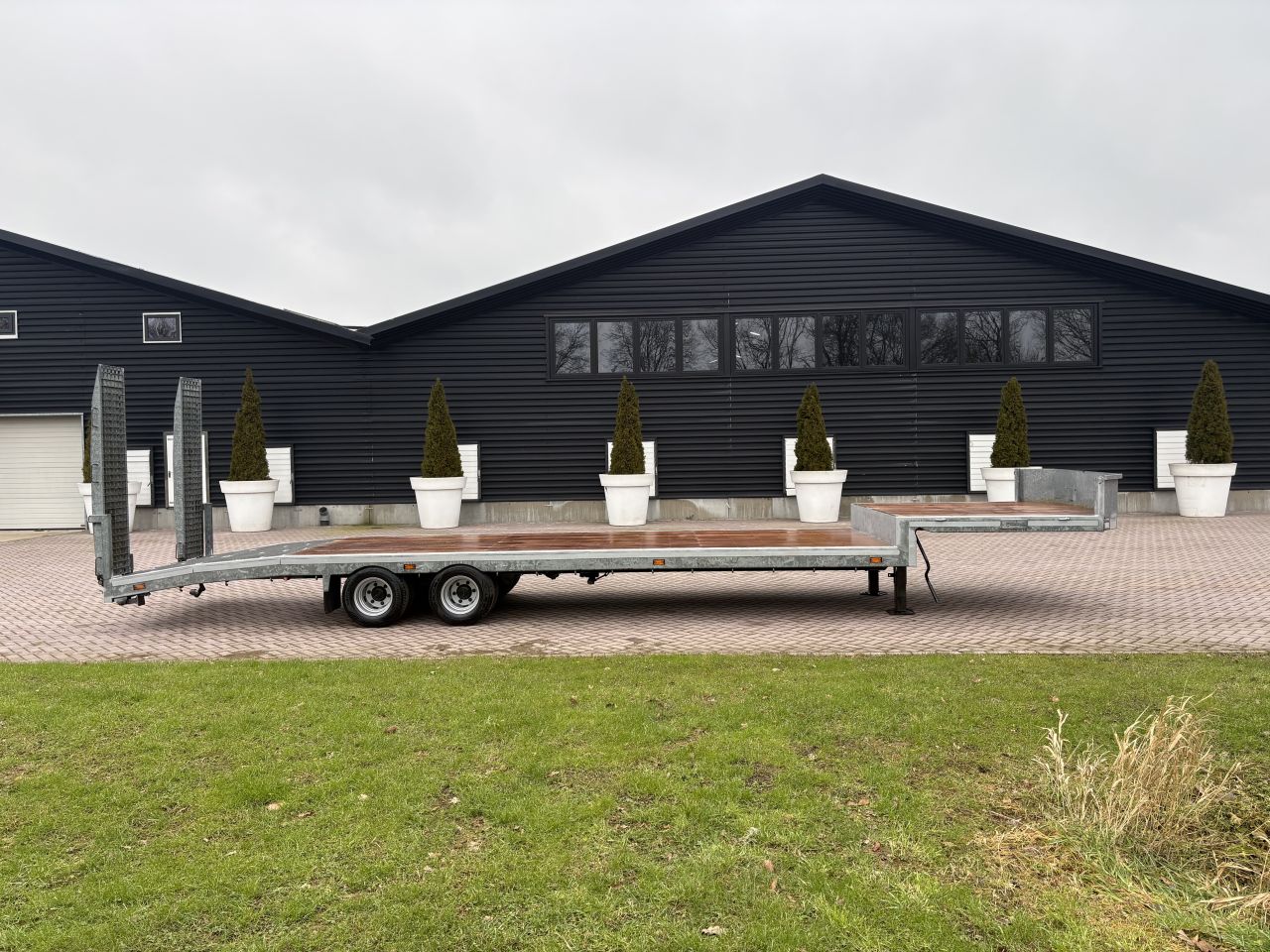 Be oplegger 9.7 TON Veldhuizen semi dieplader met roostervloer