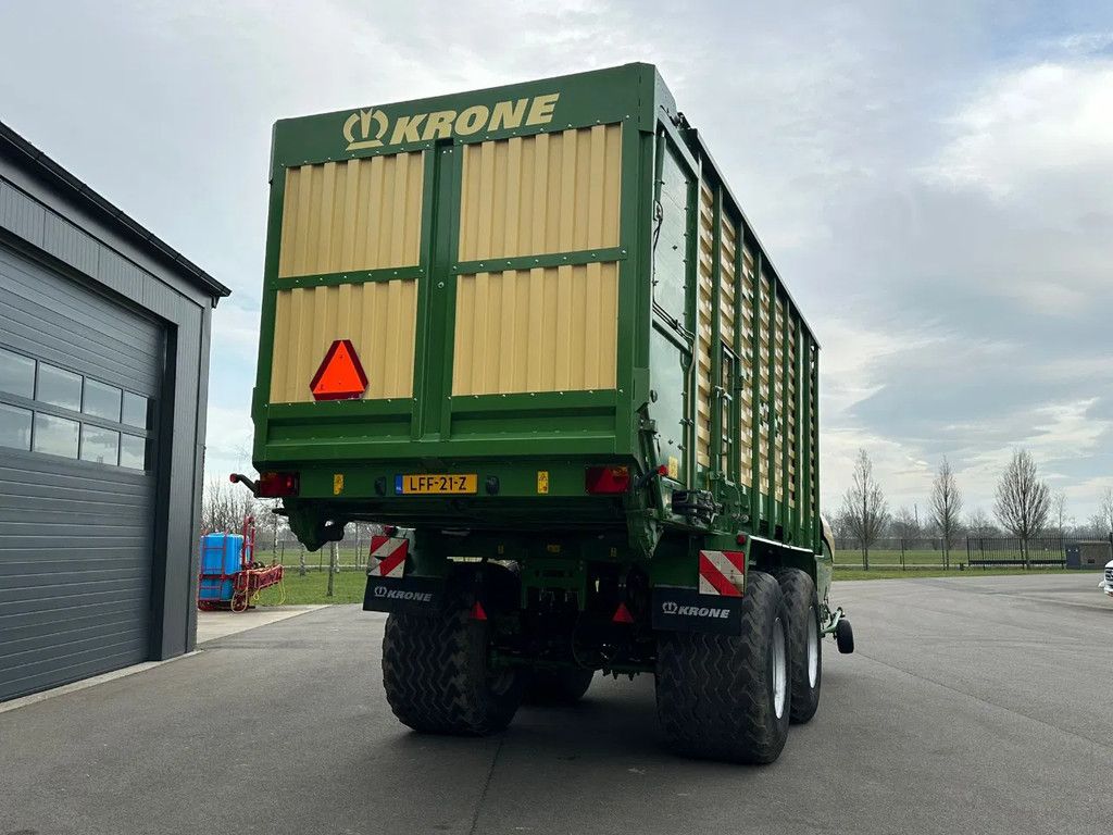 Krone ZX 400 opraapwagen