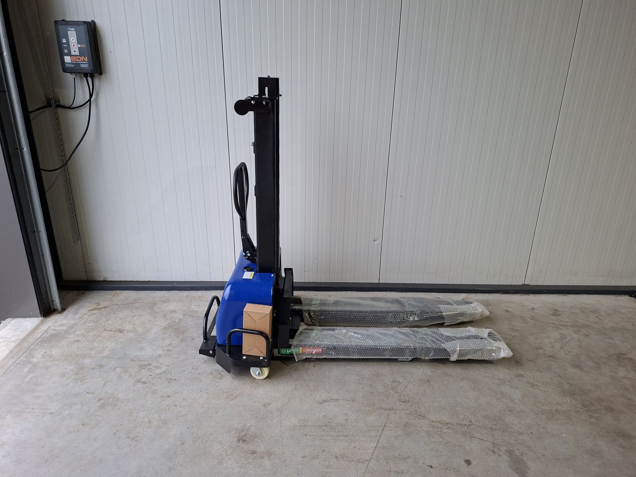 Meeneemstapelaar hefhoogte 1100 mm 700 kg