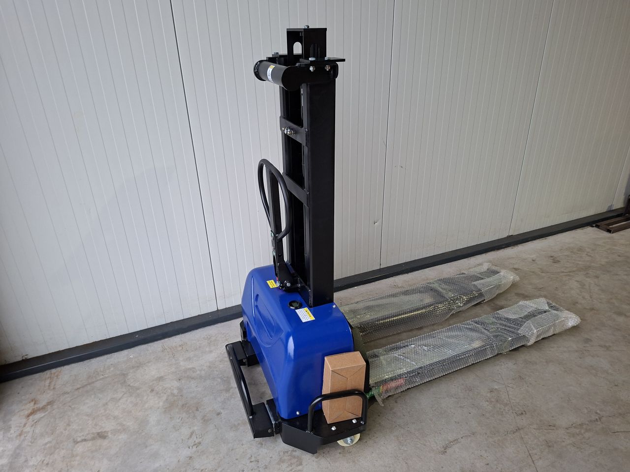 Meeneemstapelaar hefhoogte 1100 mm 700 kg