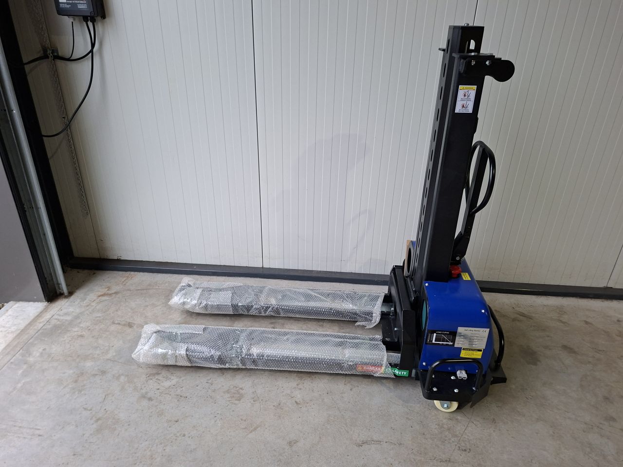 Meeneemstapelaar hefhoogte 1100 mm 700 kg