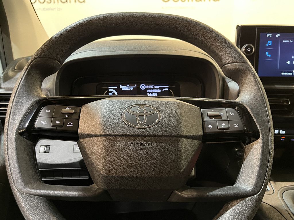 Toyota PROACE CITY 1.5 D-4D Live Nieuwe Model / Euro 6 / Airco / CarPlay / Cruise Control / Camera / LED / 3-Zits / 32.500 KM !!