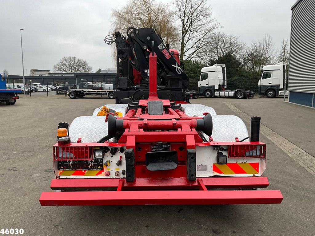 MAN TGS 32.440 Hiab 32 Tonmeter laadkraan met hydraulische lier