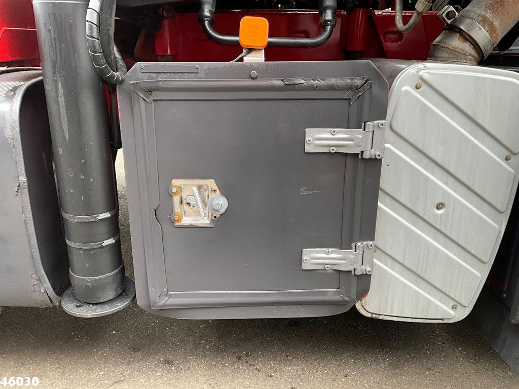 MAN TGS 32.440 Hiab 32 Tonmeter laadkraan met hydraulische lier