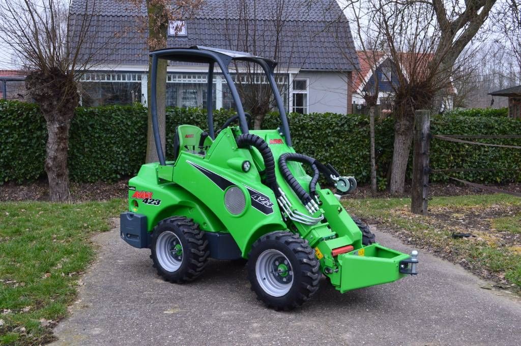 Avant 423 Kniklader/Shovel