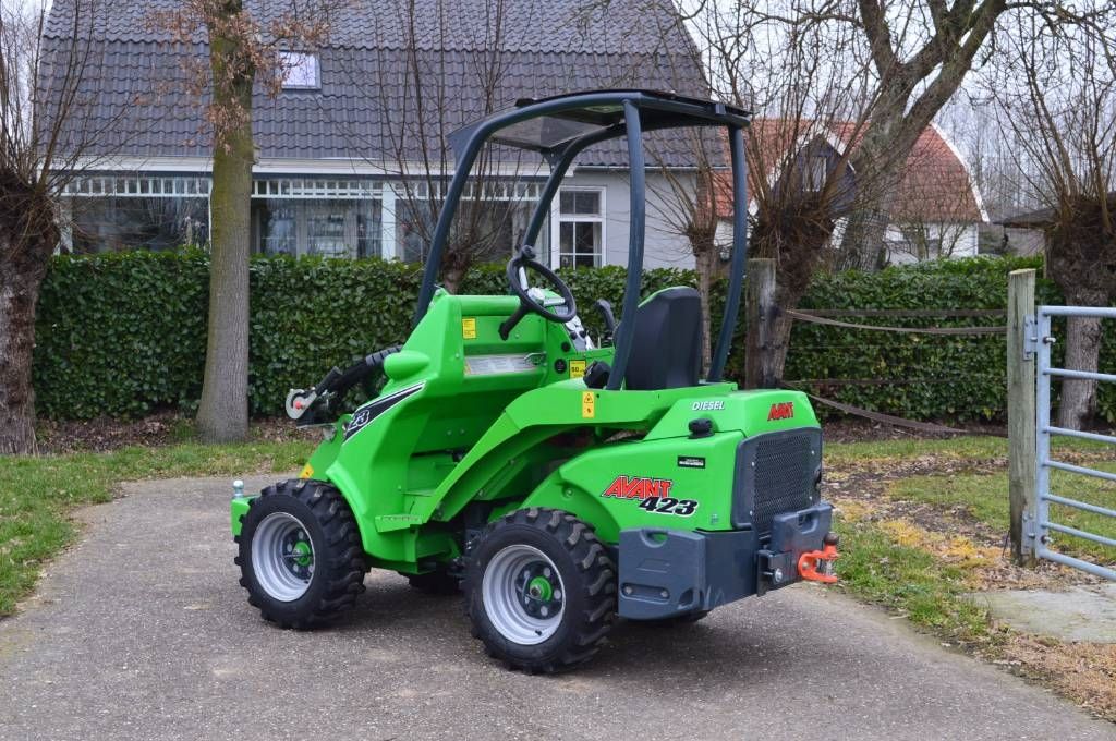 Avant 423 Kniklader/Shovel