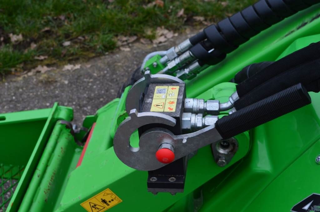 Avant 423 Kniklader/Shovel