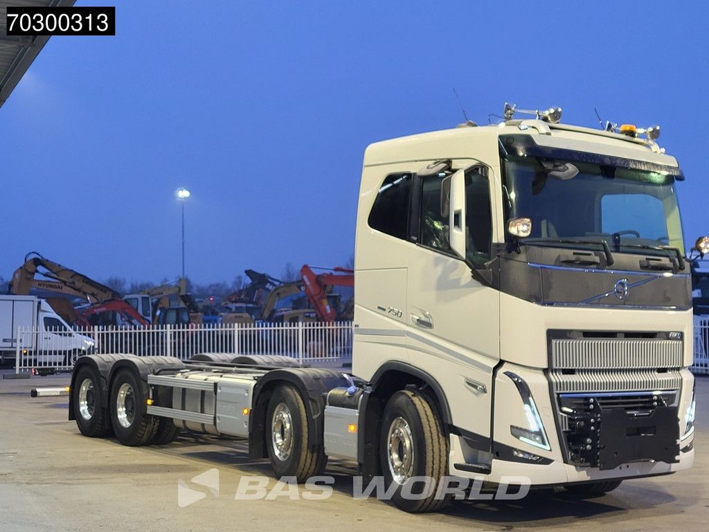 Volvo FH16 750 8X4 NEW 8x4 chassis! Air suspension Big-Axle Automatic VEB+ Euro 6