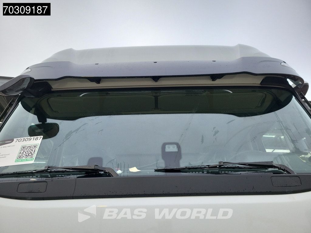 Iveco S-Way 460 4X2 NEW! Mega 2xTanks Standklima LED Navi