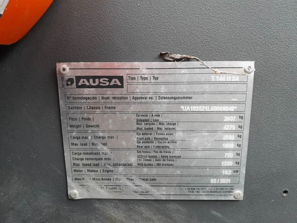 Ausa T 144 H X4 mini verreiker met bak en vorken