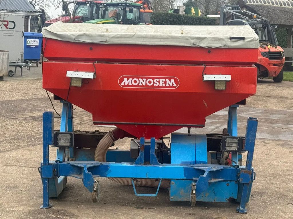 Monosem Fronttank Monosem Kunstmest tank Front tank