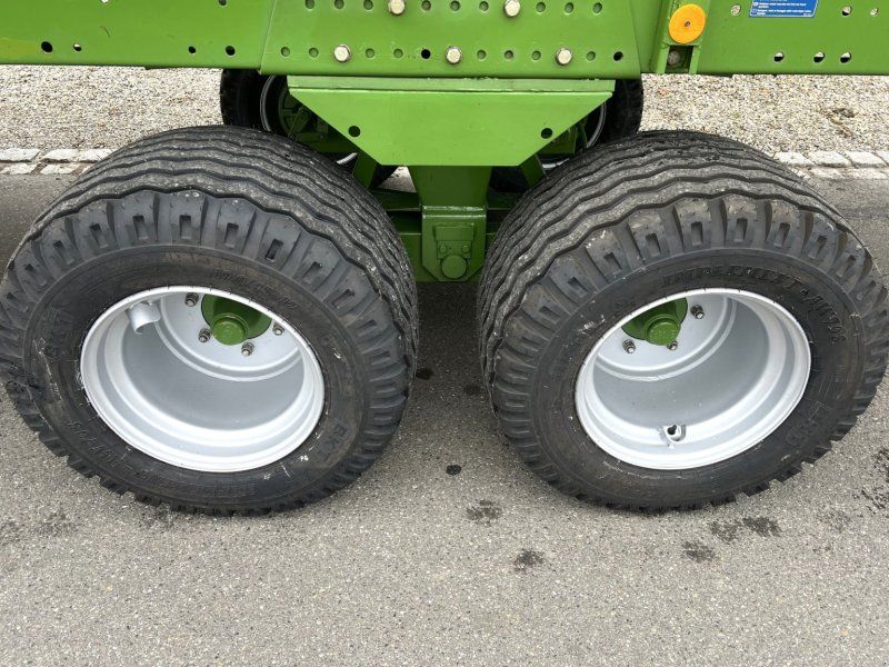Krone Titan 6/40 L mit neuen 19-er Breitreifen und im guten Zustand