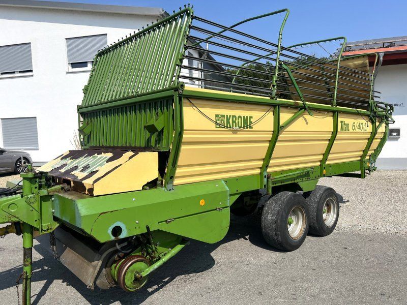 Krone Titan 6/40 L auch gut als Basis für einen Rückewagen / Holztra