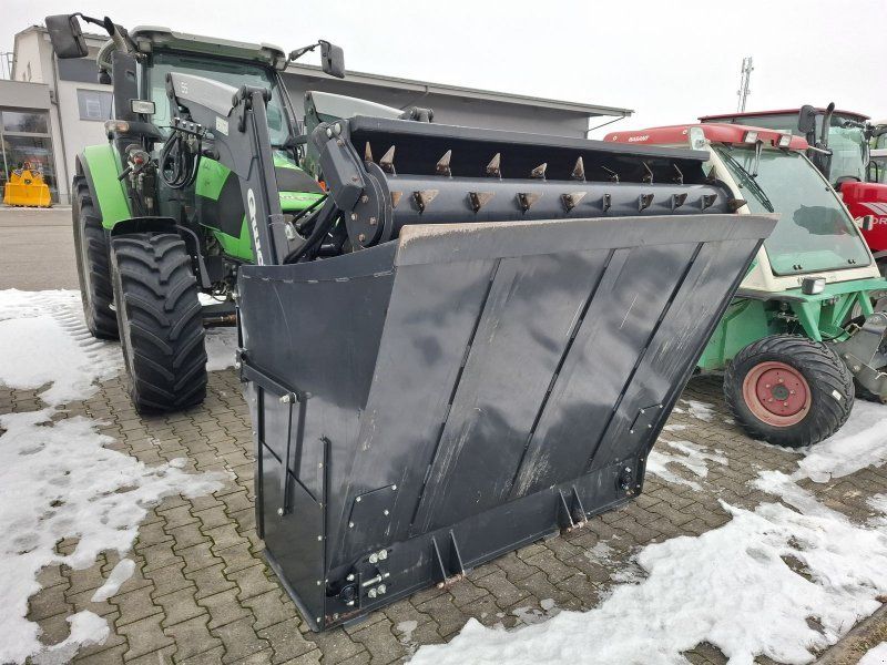 Einfütterungsschaufel Frässchaufel