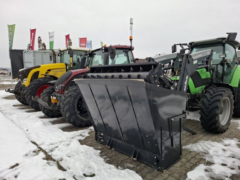 Einfütterungsschaufel Frässchaufel