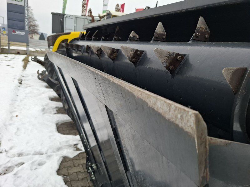 Einfütterungsschaufel Frässchaufel