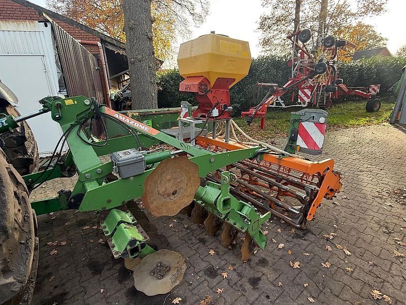 Amazone Catros 3003 special+ APV Streuer