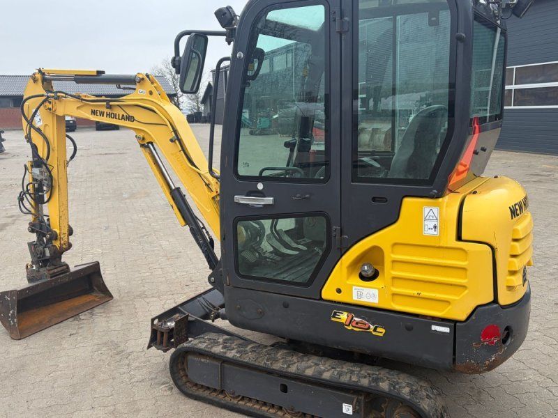 New Holland E18 C M. Tiltman