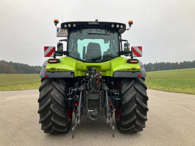 Claas Arion 550