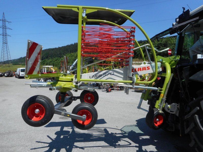 Claas Liner 370