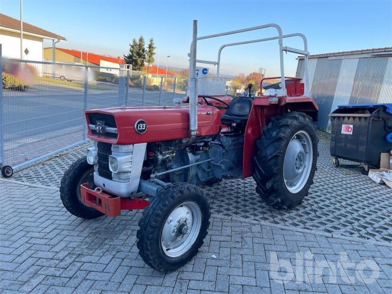 Massey Ferguson 133