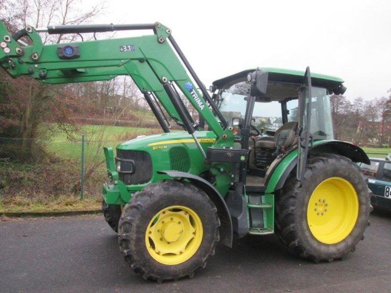 John Deere 5070 M