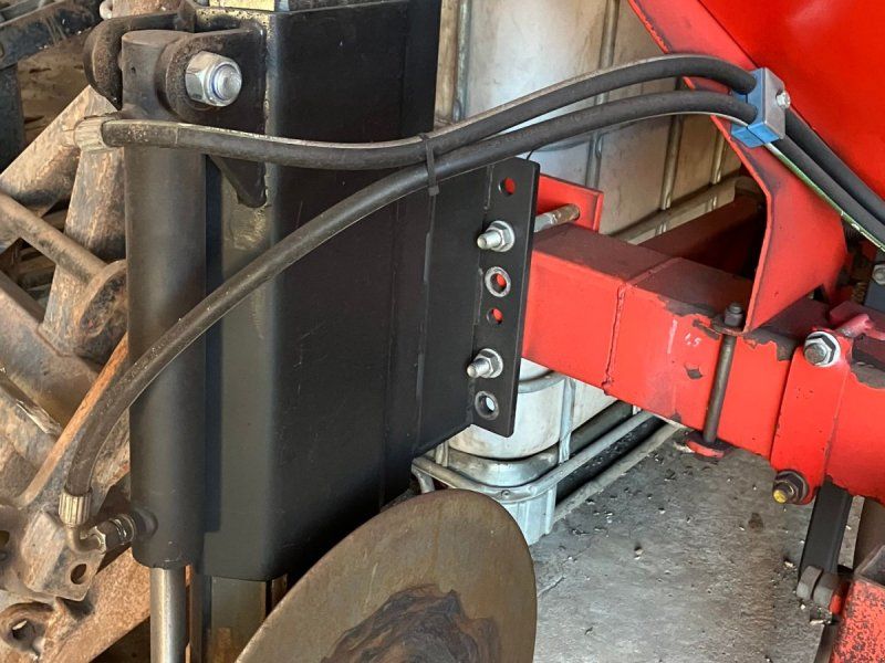 Kverneland UN 3200 fast gødning og bejseudstyr