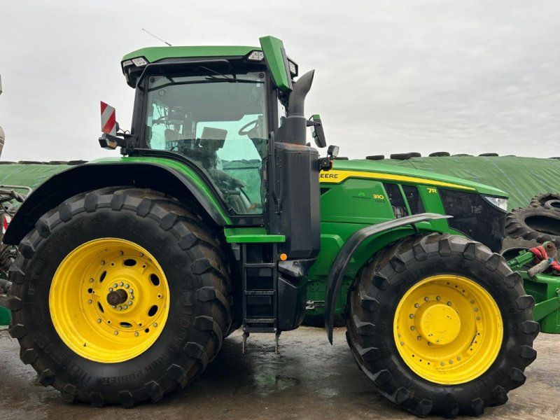 John Deere 7R 310