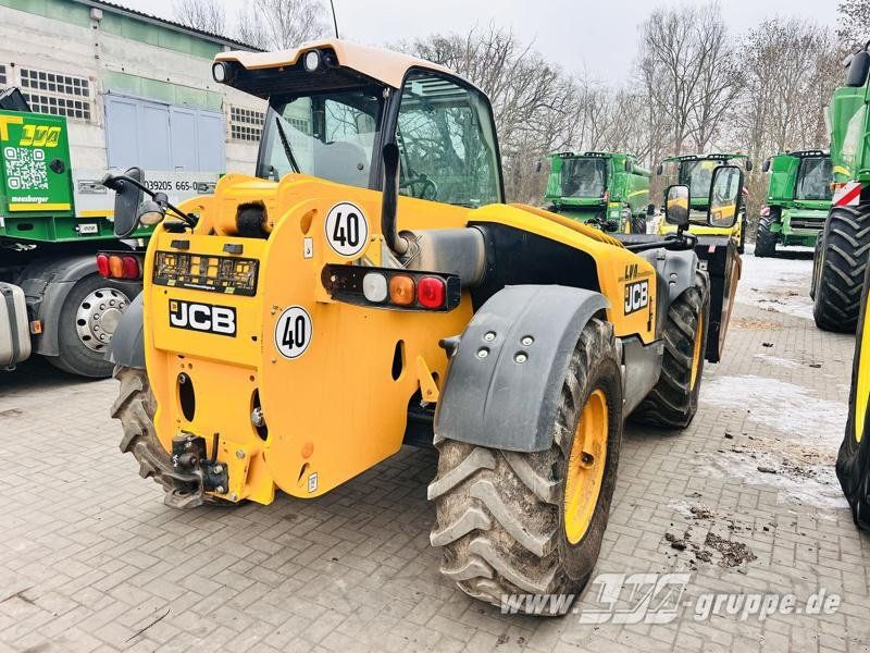 JCB 541-70 AGRI SUPER