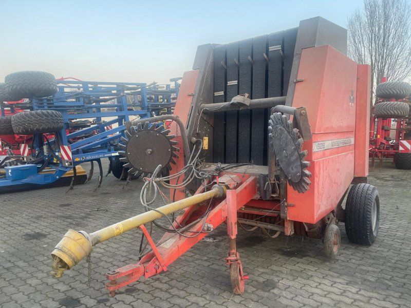 Massey Ferguson RBP 828