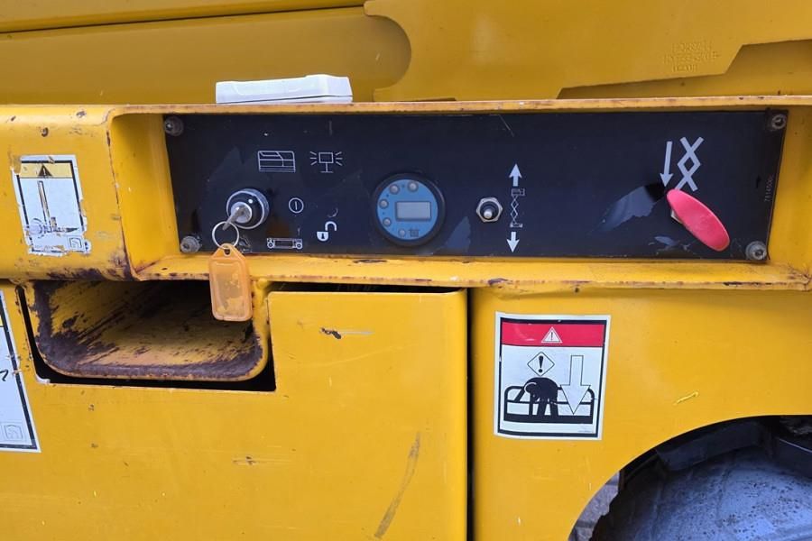 Haulotte Compact 10 Electric, 10m Working Height, 450kg Cap