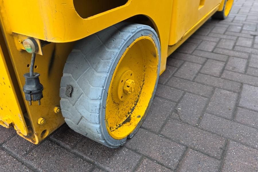 Haulotte COMPACT 14 Electric, 14m Working Height, 350kg Cap