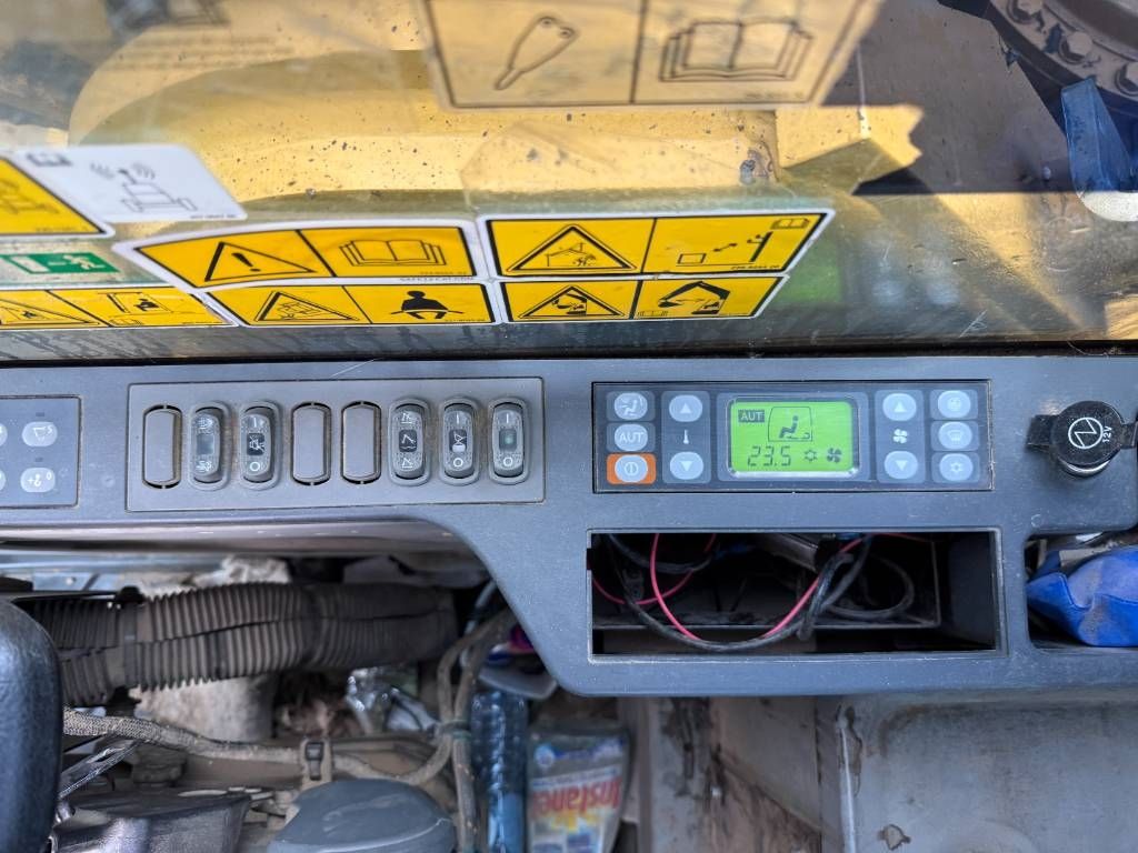 CAT 336EL - Quick Coupler / Hammer Lines