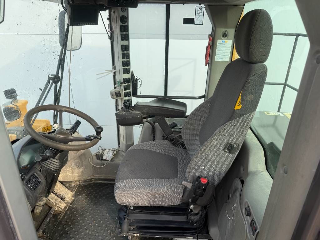 Volvo L180G - German Machine / Auto Greasing